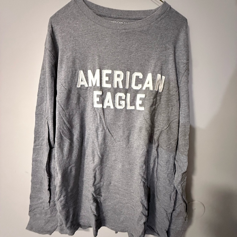 American Eagle Soft Gray Tee
